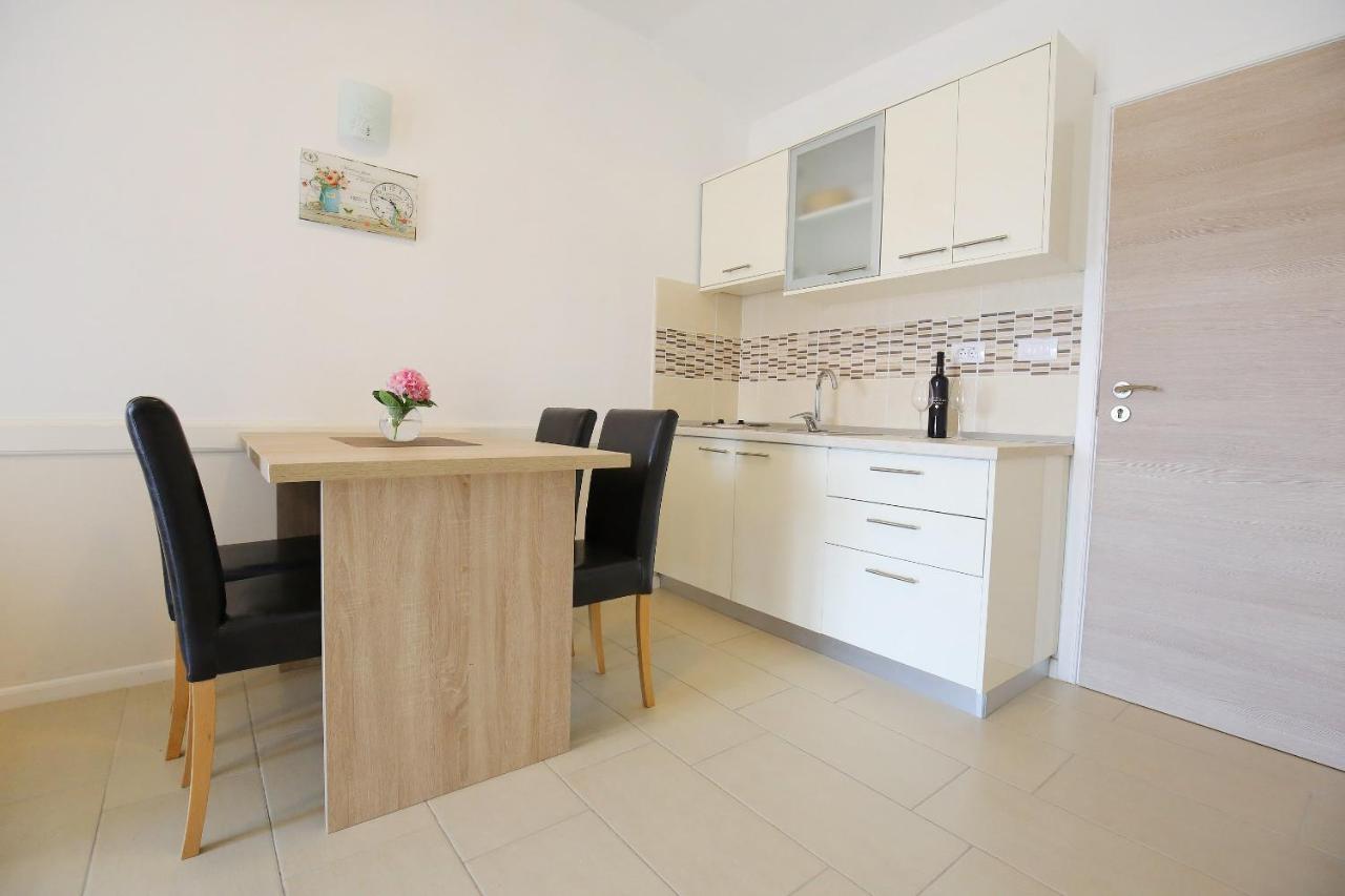Sukošan Apartmani Dane المظهر الخارجي الصورة